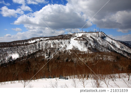 從Mount Neo Para看到的早春山谷山 21831839