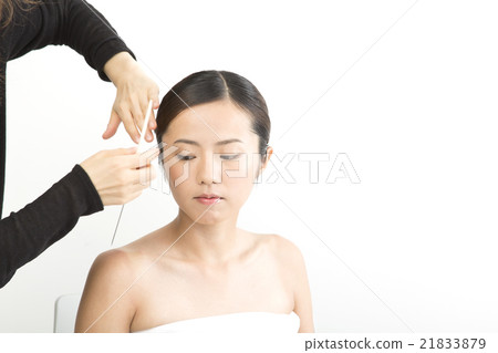 Female Beauty Hair Make Artist White Back Copy Space Female Beauty Hair Make Artist White Back Copy Space 21833879