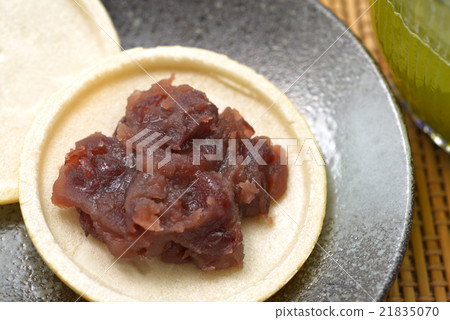 Japanese sweets also 21835070