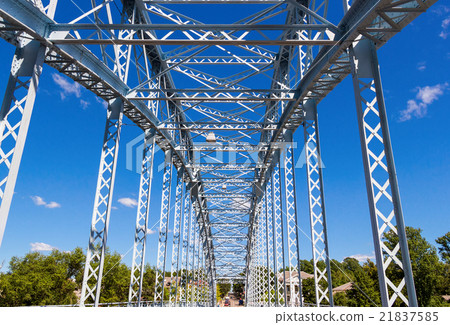 Detail of steel arch bridge across river Msta  21837585