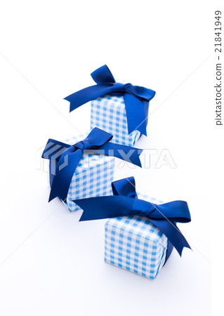  Present 21841949