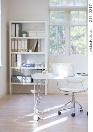 Image of teleworking 21843817