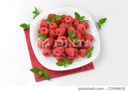 fresh red raspberries 21846656