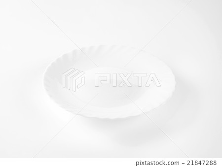 white decorative plate 21847288