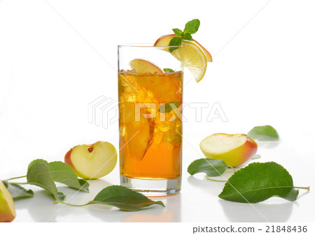 iced apple juice 21848436