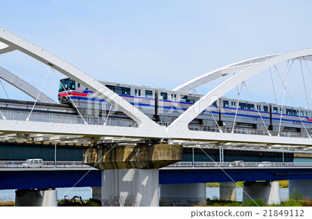 在大阪單軌電車Yodogawa的鐵橋 21849112