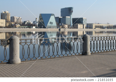 Embankment cast-iron fence Embankment cast-iron fence 21851035