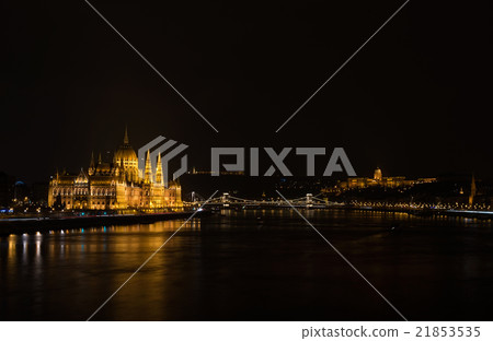 View of Hungarian Parliament Building, Royal View of Hungarian Parliament Building, Royal 21853535