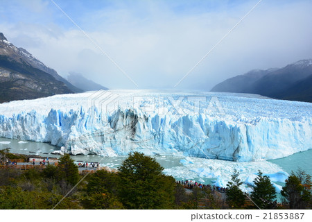 Pelito Moreno Glacier 21853887