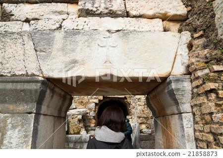 Ancient ruins in Turkey · Efes ruins Ancient ruins in Turkey · Efes ruins 21858873