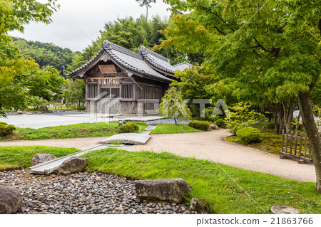 Old japanses shrine near Dazaifu Tenmangu, Fukuoka 21863766
