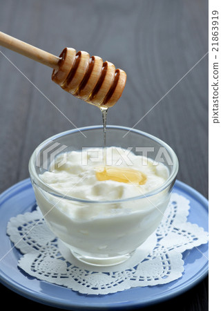 蜂蜜和原味酸奶 21863919