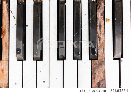 Broken Old Piano Keys Broken Old Piano Keys 21865884