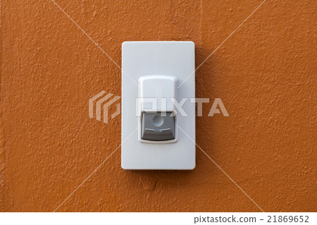 door bell on brown wall door bell on brown wall 21869652