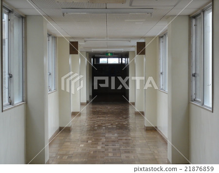 School hallway 21876859