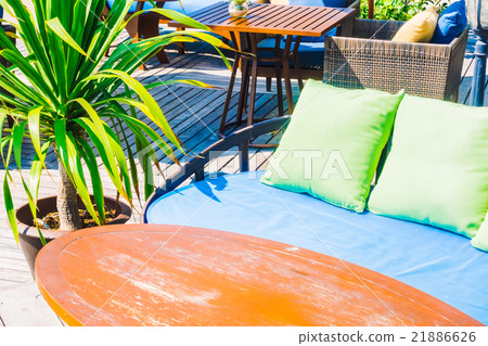 Outdoor patio 21886626