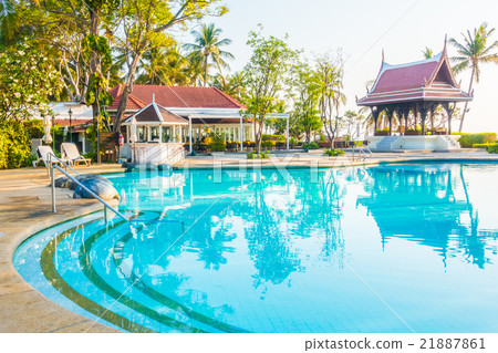 Swimming pool Swimming pool 21887861