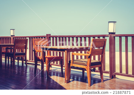Outdoor restaurant Outdoor restaurant 21887871