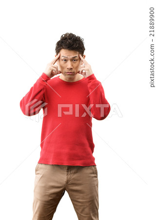 人的白色後面圖像在他們的三十年代站立的穿偶然襯衣 21889900