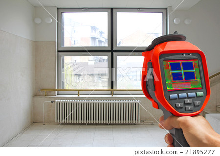 Recording Radiator and a window with Thermal Camer 21895277