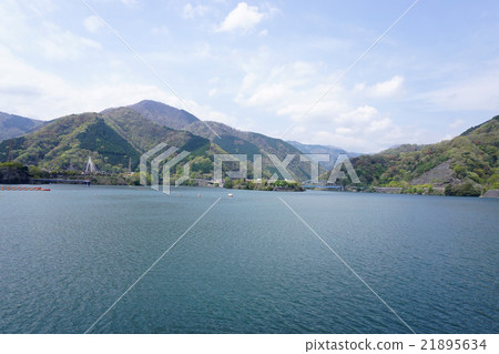 Lake Tanzawa Lake Tanzawa 21895634
