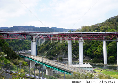 Tomei Sakugawa Bridge 21895635
