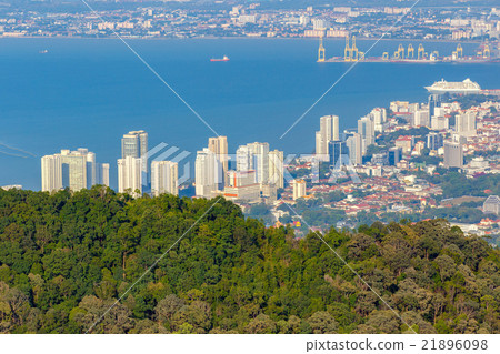 Top view of Georgetown, capital of Penang Island 21896098