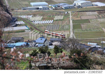 當地鐵路春天 21903587