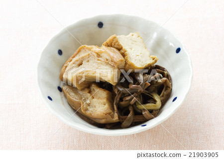 Simmered dish of carp and spring Simmered dish of carp and spring 21903905