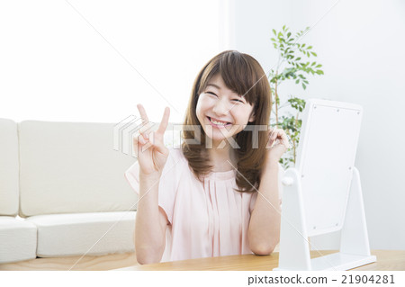 Beauty Image Young lady 21904281