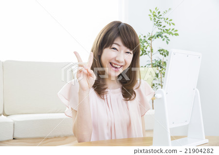 Beauty Image Young lady 21904282