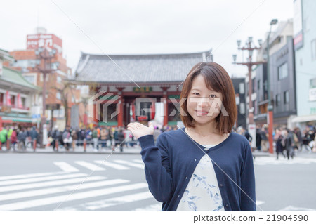 在淺草Kaminarimon前面推薦的女性相機觀點 21904590