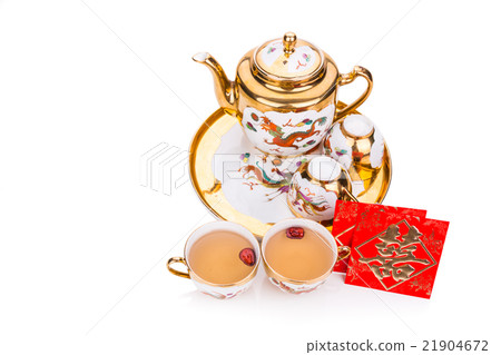 Chinese tea set with the word double happiness  21904672