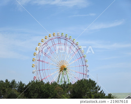 blue sky and ferris wheel 21907618