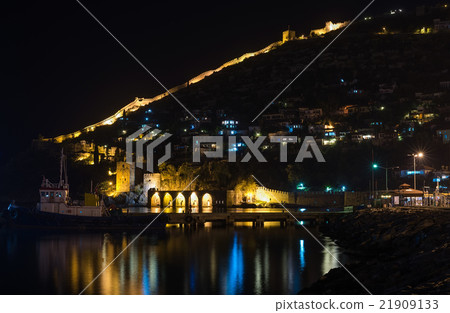 Night view of harbour, fortress and ancient Night view of harbour, fortress and ancient 21909133