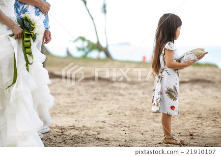 Ringgirl portrait 21910107