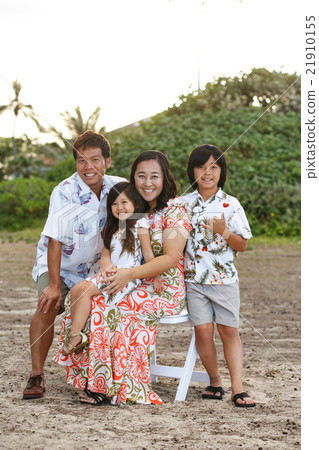 Parent and child of Hawaii 21910155