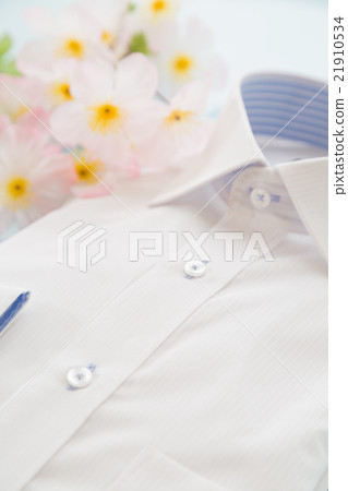 New shirt Spring image 21910534