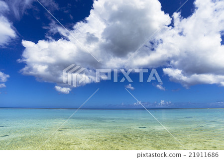 Tumon beach sea and clouds 21911686
