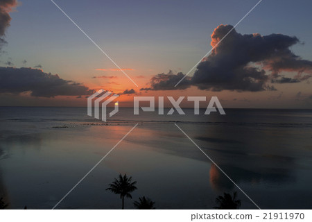 Sunset in Tumon Bay 21911970