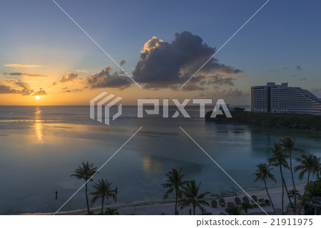 Sunset in Tumon Bay 21911975