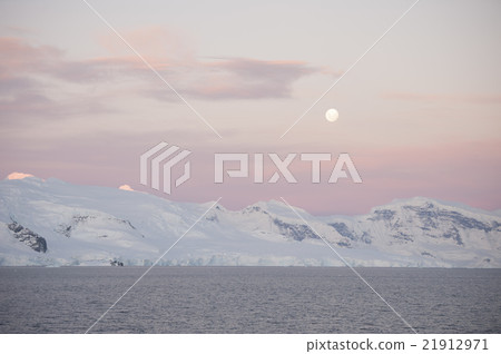 Antarctica nice view Antarctica nice view 21912971