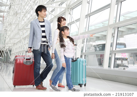 Family trip 21913107