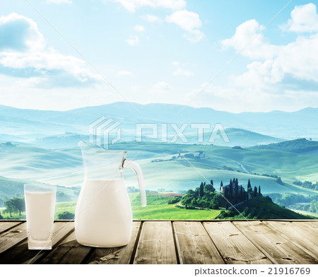 milk and sunny spring day, tuscany, Italy milk and sunny spring day, tuscany, Italy 21916769