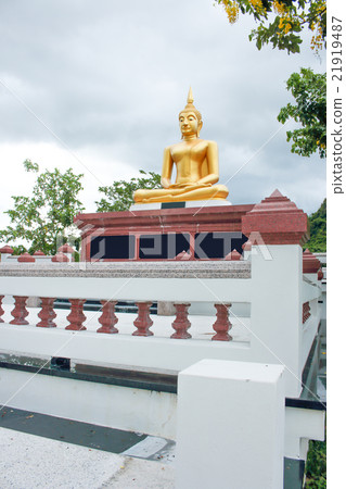 Buddha statues with terrace and tree 21919487