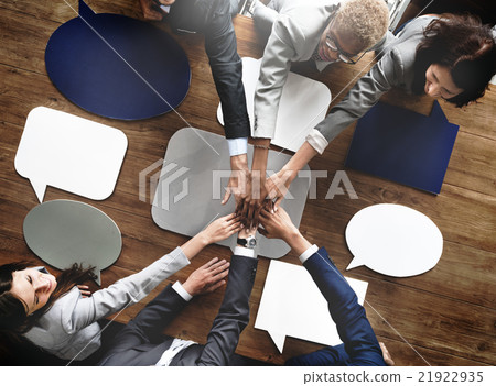Business People Joining Speech Bubbles Teamwork Concept 21922935