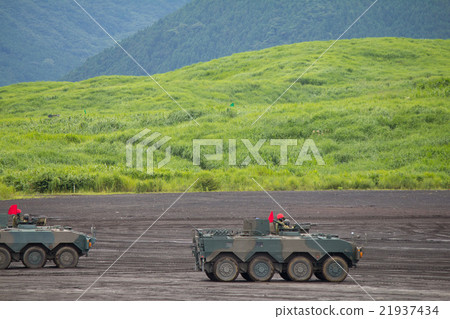 96裝備裝甲車 21937434