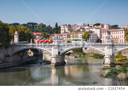Ponte Vittorio Emanuele II, a bridge in Rome 21937454