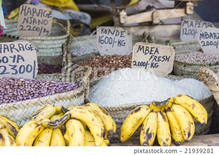 Traditional food market in Zanzibar, Africa. Traditional food market in Zanzibar, Africa. 21939281