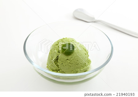 Green tea ice cream 21940193